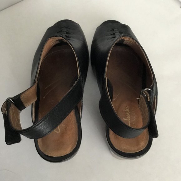 Clarks Artisan's Briatta Key Women's Adjustable Strap Peep-Toe Sandals Black 7W - Picture 4 of 9